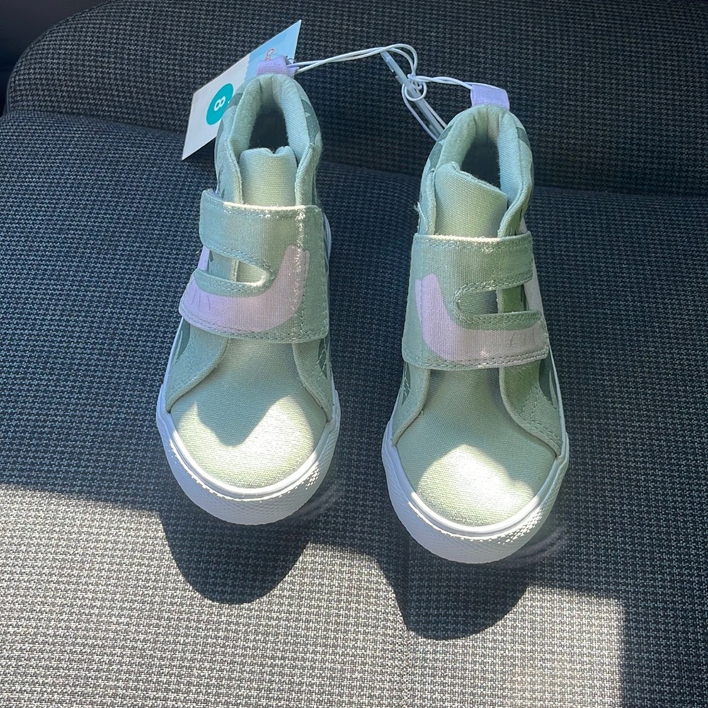 Cat and Jack Umber Shoes